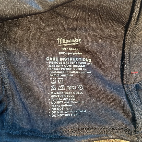 Men’s Milwaukee Heated Jacket - Picture 5 of 6